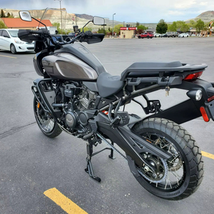 2023 2017 Pan America 1250 Gray Haze con rueda atada Oferta especial Motocicletas de turismo con disponible en stock - Product Image 1