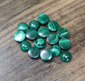 หินมาลาไคต์ธรรมชาติทรงผสมอัญมณีหลังเบี้ยมาลาไคต์ทรงหลวมสำหรับทำเครื่องประดับขนาดฟรีไซส์ - Product Image 3