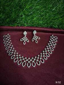 CONJUNTO DE COLLAR DE NOVIA DE DIAMANTES AMERICANOS Y PENDIENTES CLÁSICOS Y DE ALTA CALIDAD CONJUNTO DE JOYERÍA PARA BODA JOYERÍA ESTILO CLÁSICO MUJER - Product Image 2