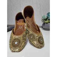 Sepatu wanita bordir modis sepatu wanita sepatu buatan tangan sepatu rajasoran buatan India sepatu berkualitas awet untuk dijual