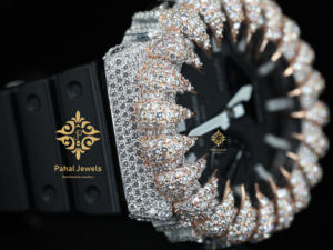 Montre en diamant Moissanite VVS D de haute qualité, design à griffes, glacée, avec affichage numérique, argent et or - Product Image 5