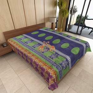 Edredones Kantha de algodón hechos a mano Vintage impreso colorido viejo Sari Kantha para uso en hoteles - Product Image 3