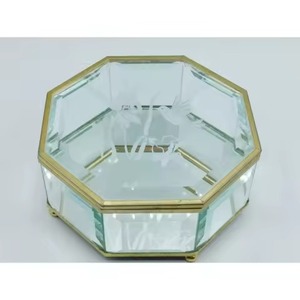 Mini Vitrina Decorativa para Joyería, Caja de Metal Negro y Vidrio para Guardar Accesorios y Joyas - Product Image 6