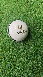 Venta al por mayor Senior Cricket Balls 156G Test Match Hard Balls con cuero blanco para juego profesional - Product Image 5