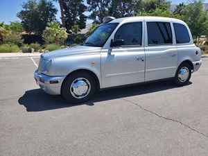 Offre exceptionnelle : Berline d'occasion 2004 L T I T X I I E X E C U T I V E S E D A N, prête à être expédiée - Product Image 3