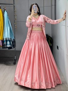 Ensemble coordonné ethnique rose poudré élégant pour les tenues de fête - Product Image 3