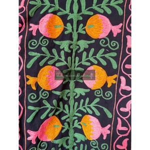 Chaqueta de algodón hecha a mano unisex abrigo de invierno con bordado Suzani tela de punto transpirable acolchado ropa de fiesta larga para mujer - Product Image 5