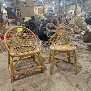 เก้าอี้หวายแฮนด์เมดสำหรับเด็กสำหรับงานปาร์ตี้เช่าและตกแต่งชุดจัดส่งรวดเร็วเก้าอี้ดอกไม้หวายเด็กสไตล์ดอกไม้พร้อมโต๊ะ - Product Image 6