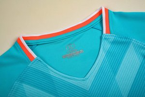 Kit de entrenamiento de fútbol con estampado de transferencia de calor personalizado y chándal Unisex Conjunto de camiseta de fútbol 100% poliéster impermeable ligero - Product Image 3