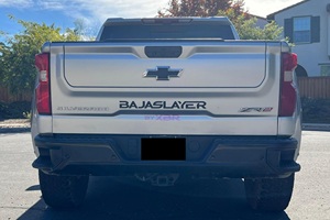 Chevrolet Silverado 1500 ZR.2 4x4 2023 con Luces LED, Techo Solar y Cámara Trasera de 360° - Product Image 2