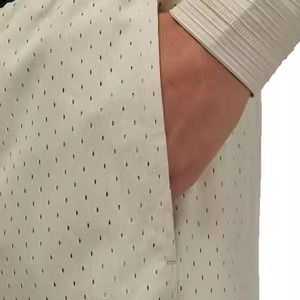 Pantalones cortos para correr de colores sólidos hechos a medida, diseño de logotipo personalizado, entrenamiento de entrenamiento para hombres, ropa de gimnasio, pantalones cortos con estampado de soplo - Product Image 6