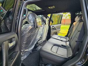 Toyota Land Cruiser 300 VXR V6 2024 - Product Image 6