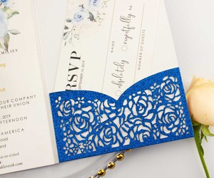 جيب أزرق لامع بطاقة دعوة زفاف قطع ليزر دعوات ثلاثية الطي دعوة 5x7 مغلف جيب سترة الأكمام - Product Image 5