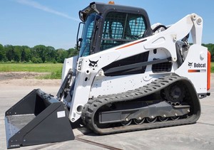 Chargeuse compacte sur chenilles Bobcat T770 de qualité supérieure, machine de construction hydraulique, moteur diesel, d'occasion - Product Image 6