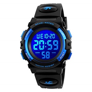 Montre numérique moderne pour homme avec affichage LED, chronographe et fonctions de chronomètre - Product Image 1