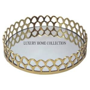 Impresionante bandeja de espejo de cristal de metal redonda grande con tono dorado delicadamente grabado para mesa de comedor de lujo o exhibición de decoración de tocador - Product Image 3