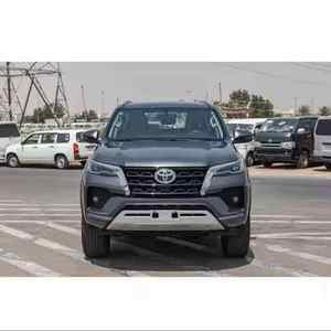 Toyota Fortuner 4.0P 2023, SUV Usado en Perfectas Condiciones, Volante a la Izquierda, Emisión Euro III, Cámara Trasera, Asientos de Cuero, Combustible Diésel - Product Image 1
