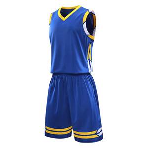 Ensemble d'uniformes de basket-ball personnalisés pour les jeunes Maillot et short d'entraînement à séchage rapide Vêtements de sport d'équipe pour clubs Vêtements de basket-ball - Product Image 3