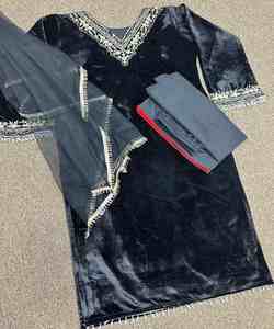 Chic Wholesale Surat Cotton Kurti: Restez chic et confortable avec nos kurtis en coton Surat en gros, parfaits pour un usage quotidien. - Product Image 4