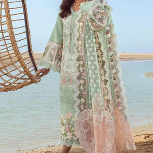 Meilleures ventes Robe maxi brodée de qualité supérieure Robe de soirée en ligne pour femmes pour les occasions formelles Style indien et pakistanais - Product Image 1