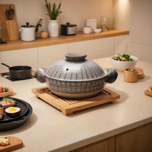 Olla caliente de cerámica ovalada elegante con tapa a juego y empuñaduras laterales adecuadas para sopas de cazuelas y comidas de una olla - Product Image 1