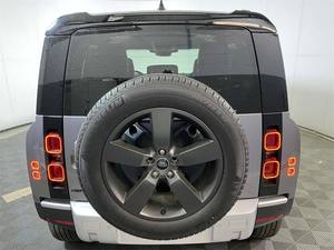 ใช้อย่างประณีต2024 Land Rover Defender 90 P300 2dr SUV AWD - Product Image 2