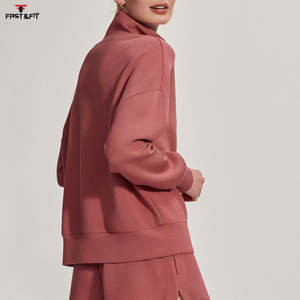 Sweat-shirt court à col roulé avec fermeture éclair pour femme Respirant et respirant fabriqué en usine dernier modèle pour femme - Product Image 3