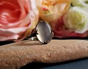 Bague en agate blanche avec pierres précieuses Bague Boho en calcédoine Bijoux en pierre blanche Argent sterling 925 Plaqué or 14 carats Cadeau élégant - Product Image 3