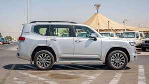 VENTAS RÁPIDAS DE TOYOTA LAND-CRUISER 300 VXR SUV USADO - Product Image 3