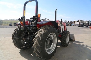 Compre un tractor agrícola fuerte y eficiente: el tractor Case IH Farmall 105A garantiza un funcionamiento fluido en diversas condiciones de campo. - Product Image 5
