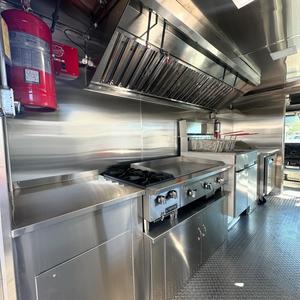 Remolque de comida callejera de suministro de fábrica de calidad con cocina completa ideal para vender comida rápida con estilo de la ciudad al campo - Product Image 4