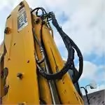 รถขุดตีนตะขาบมือสองสำหรับรถแบคโฮเดอร์ตักดิน3CX และ420F 3CX - Product Image 6