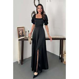 Robe en satin noir avec fente - Noir - Product Image 2