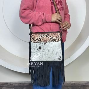 Nuevo Bolso de Hombro de Cuero Vacuno Hecho a Mano con Flecos de Alta Calidad, Bolso de Cuero Genuino de Gran Capacidad para Mujer - Product Image 1