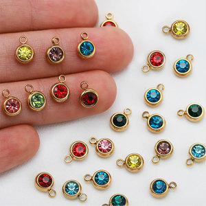 Colgantes y dijes de moda de acero inoxidable 316L chapados en oro PVD de 14K y 18K personalizados DIY para la fabricación de joyas con dijes de diamantes de imitación para pulseras - Product Image 1