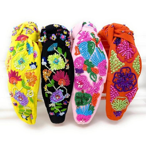 Diadema de Flores con Cuentas de Colores con Diseño de Bordado a Mano, Diadema de Bordado con Cuentas de Semillas Hecha a Mano para un Look Moderno - Product Image 1