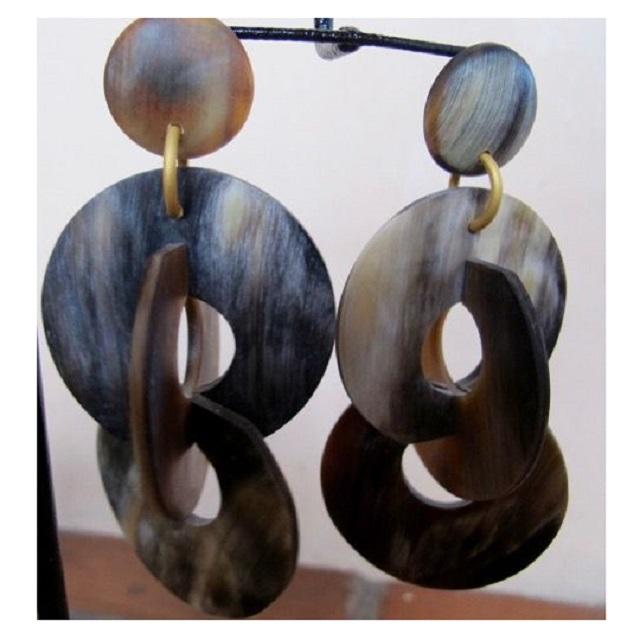 ตามที่แสดง