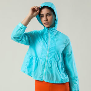 Sweat à capuche froncé à fermeture éclair pour femmes, protection UV, anti-rides et respirant, dernière collection blanchie Aqua - Product Image 1
