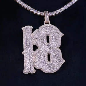 Rond Cut Iced Out VVS Moissanite Diamant Pendentif Hip Hop Style Pendentif Cadeau D'anniversaire Pour Hommes En Argent Sterling 925 - Product Image 2