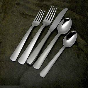 Juego de cubiertos de lujo Acero inoxidable Chapado en plata con mango de diseño de forma ovalada Nuevo mango de acabado mate plateado de lujo - Product Image 6