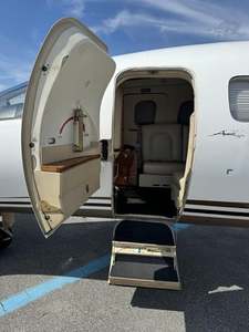 2005 PIAGG I.O P-180 AVAN T.I fibre de carbone - Product Image 3