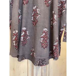 เสื้อถักเอจรักห์โทนสีเอิร์ธโทนสำหรับผู้หญิง - Product Image 3