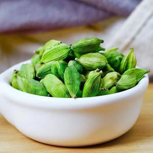 Cardamomo Verde Fresco, Cardamomo Verde de Alta Calidad, Cardamomo Verde Grueso - Product Image 1