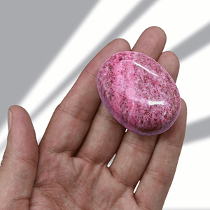 Wholesale Thulite Palm Stone Natural Crystal Gemstone for Feng Shui Meditation Stress Relief and Energy <b>Healing</b> - Product Image 4