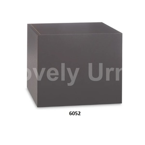 Urne cubique en laiton bronze avec emblème d'aigle américain doré pour cendres humaines avec sac en velours gratuit - Product Image 3