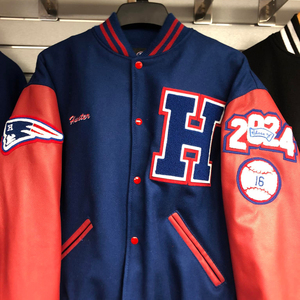 Veste d'université pour hommes en gros col montant Vintage personnalisé broderie logo patchs avec manches en cuir vestes d'université - Product Image 3