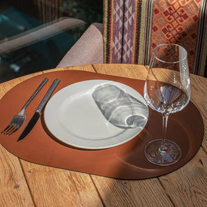 Napperon de table de luxe en cuir véritable écologique pour restaurant, lavable, imperméable, antidérapant, résistant à la chaleur LPM-0018 - Product Image 1