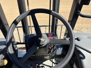 Chariot élévateur tout-terrain CASE 586H 2023 avec composants de transmission essentiels, capacité nominale de 3500 kg, garantie de 2 ans - Product Image 3