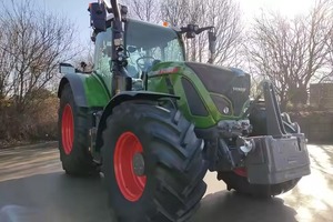 Tractor agrícola usado Fendt 933 Vario 4WD similar a Fendt 1050 Vario - Product Image 3