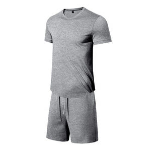 Ensembles de shorts et de t-shirts pour hommes avec logo personnalisé 2025 ensembles de shorts d'été à la mode 100% en coton ensembles de t-shirts et de shorts décontractés pour hommes - Product Image 1